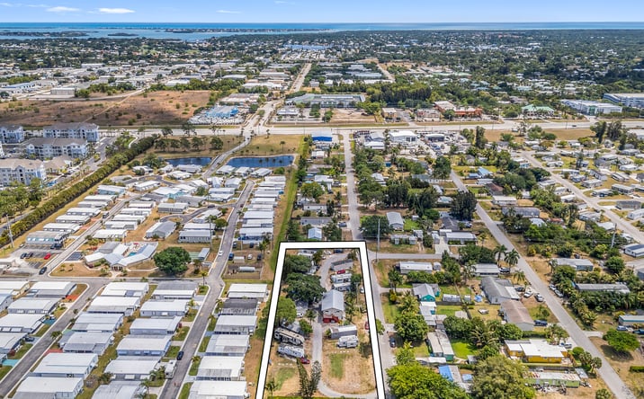 Pictures of Mobile Home Park property located at 2655 SE CARROLL ST, STUART, FL 34997 for sales - image #1