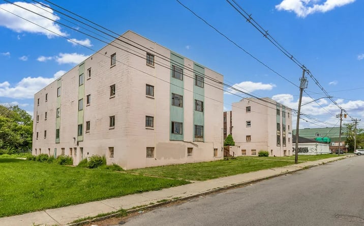 Pictures of Multifamily property located at 628 9th St, Niagara Falls, NY 14301 for sales - image #1