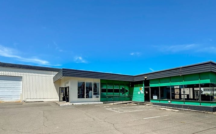 Pictures of Industrial property located at 3125 Portland Road Northeast, Salem, OR 97301 for sales - image #1
