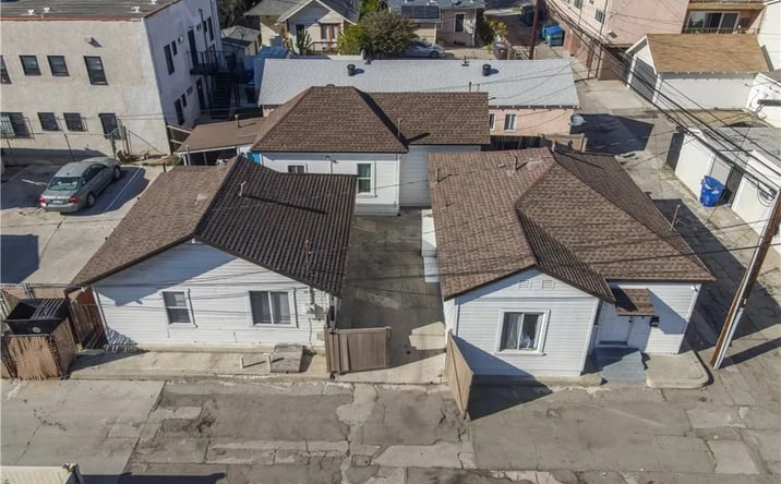 Pictures of Multifamily property located at 531 N Virginia Court, Long Beach, CA 90802 for sales - image #1