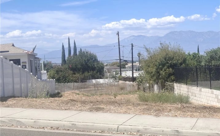 Pictures of Land property located at Fairway, Chino Hills, CA 91709 for sales - image #1