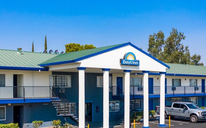 Pictures of Hospitality property located at 5 SUTTER ST, RED BLUFF, CA 96080-4355 for sales - image #1