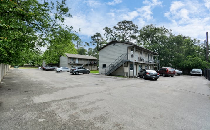 Pictures of Multifamily property located at 9211 North Green River Drive, Houston, TX 77078 for sales - image #1
