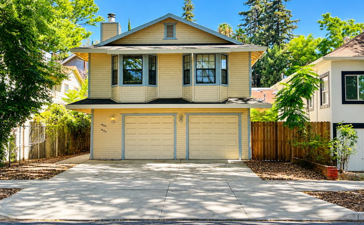 Pictures of Multifamily property located at 1805 V ST, SACRAMENTO, CA 95818 for sales - image #1