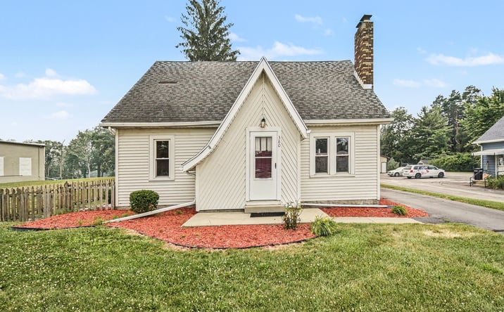 Pictures of Office, Mixed Use property located at 380 South Main Street, Freeland, MI 48623 for sales - image #1