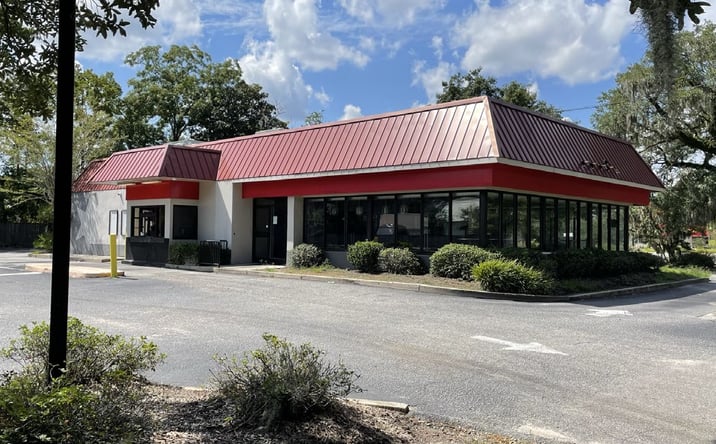 Pictures of Retail property located at 2563 ASHLEY RIVER RD CHARLESTON SC 29414-4606, CHARLESTON, SC 29414-4606 for sales - image #1