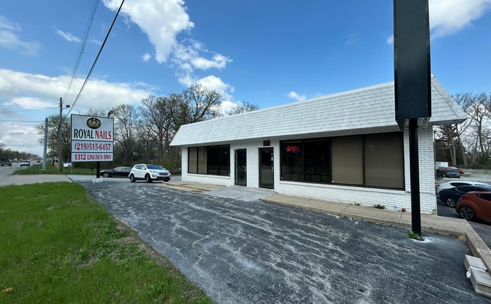 Pictures of Retail, Office, Mixed Use property located at 1312 LINCOLN HWY, SCHERERVILLE, IN 46375 for sales - image #1