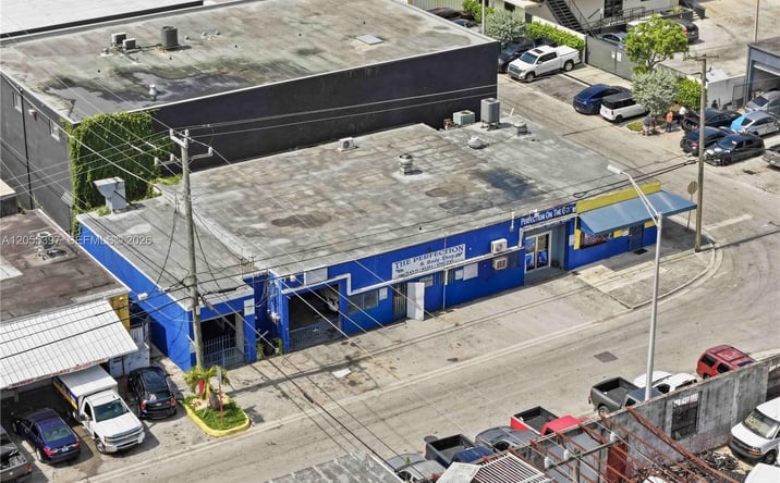 Pictures of Industrial, Retail property located at 1081 E 47th St, Hialeah, FL 33013 for sales - image #1