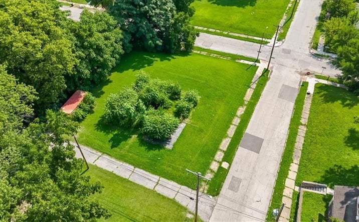 Pictures of Land, Multifamily property located at 1612 E 30th Street, Kansas City, MO 64109 for sales - image #1