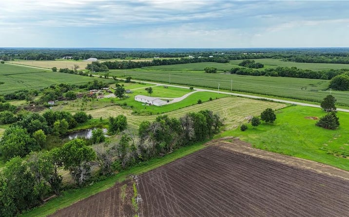 Pictures of Land property located at 39541 Jingo Road, Lacygne, KS 66040 for sales - image #1