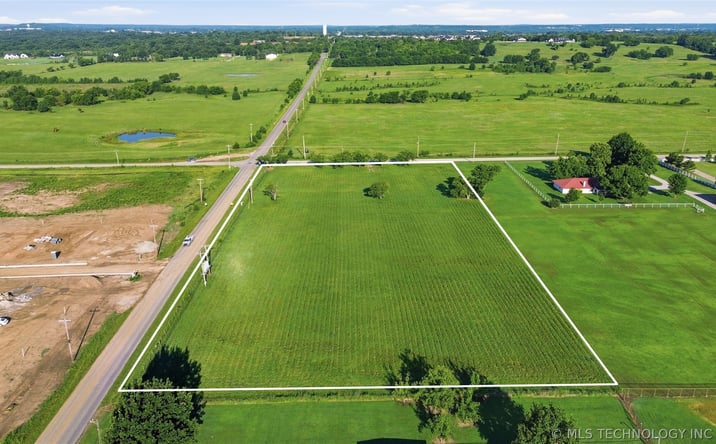 Pictures of Land property located at 141 S Lewis Avenue, Bixby, OK 74008 for sales - image #1