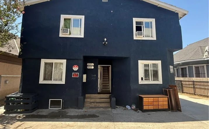 Pictures of Multifamily property located at 822 W 60th, Los Angeles, CA 90044 for sales - image #1