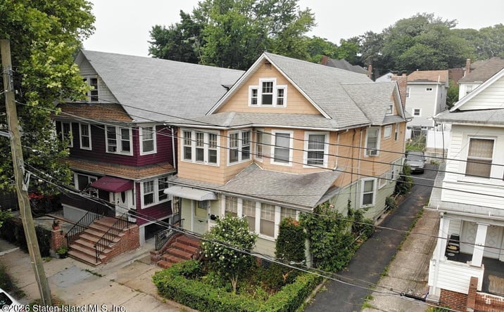 Pictures of Multifamily property located at 141 Beechwood Avenue, Staten Island, NY 10301 for sales - image #1