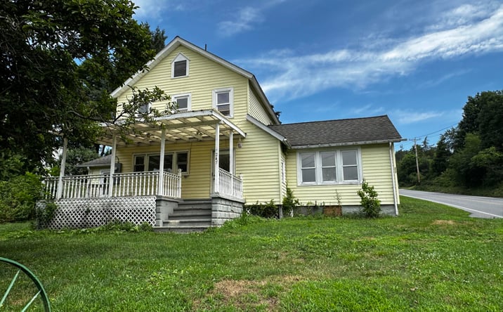 Pictures of Multifamily property located at 245-249 Lattintown Road 0, Marlboro, NY 12542 for sales - image #1