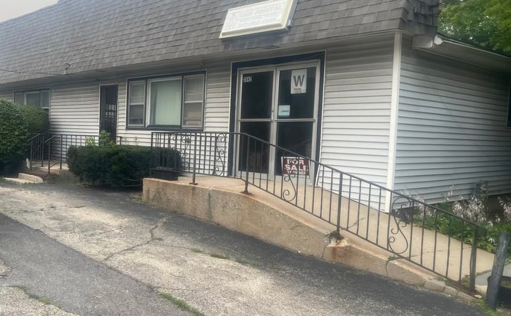 Pictures of Special Purpose property located at 3042 Sunset Avenue, Waukegan, IL 60087 for sales - image #1