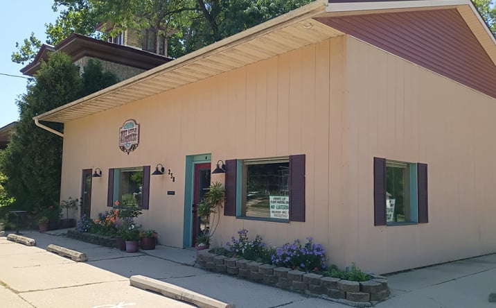 Pictures of Retail, Office property located at 238 E Racine, Jefferson, WI 53549 for sales - image #1