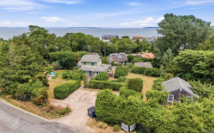 Pictures of Multifamily property located at 127 Inlet Road W, Hampton Bays, NY 11946 for sales - image #1