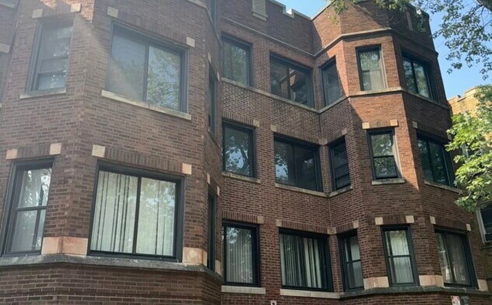 Pictures of Multifamily property located at 7530 S Phillips Avenue, Chicago, IL 60649 for sales - image #1