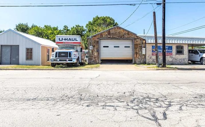 Pictures of Retail, Office property located at 420 North Main Street, Weatherford, TX 76086 for sales - image #1
