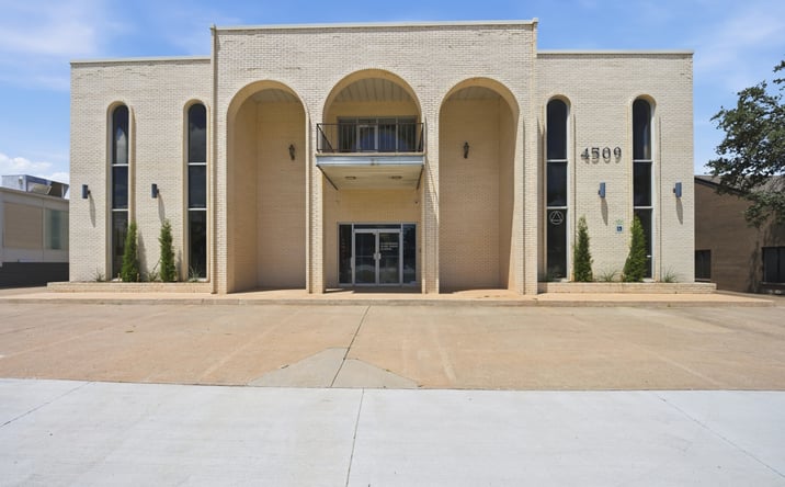 Pictures of Office property located at 4509 N Classen Blvd, Oklahoma City, OK 73118 for sales - image #1
