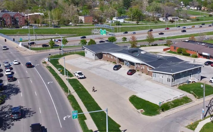 Pictures of Office property located at 945 19th Street, Des Moines, IA 50316 for sales - image #1
