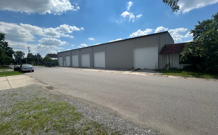 Pictures of Industrial property located at 1605 Elreno, Elkhart, IN 46516 for sales - image #1
