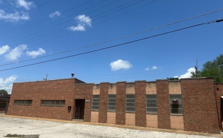 Pictures of Office, Industrial property located at 8443-8447 Wabash Ave, St. Louis County, MO 63134 for sales - image #1