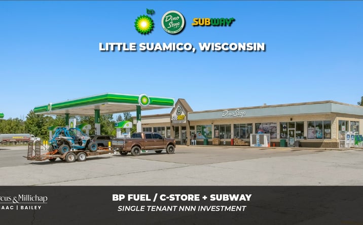 Pictures of Retail property located at 213 E Frontage Rd, Little Suamico, WI 54141-8664 for sales - image #1