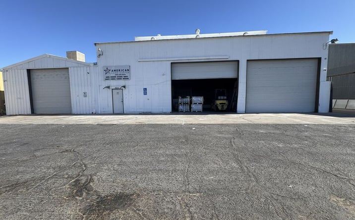 Pictures of Retail, Industrial property located at 350 Brighton Ave, El Centro, CA 92243 for sales - image #1