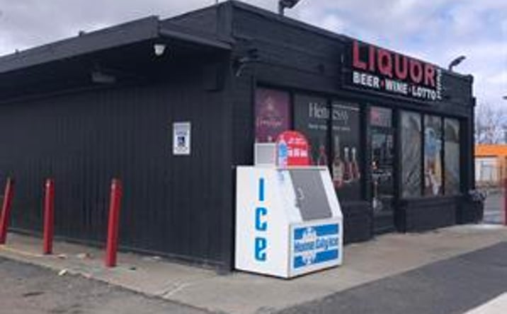 Pictures of Retail property located at 34705 Southbound Gratiot Avenue, Clinton Township, MI 48035 for sales - image #1