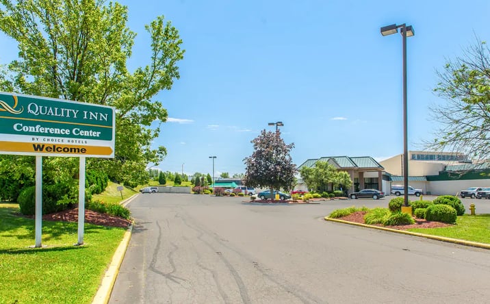 Pictures of Hospitality property located at 383 E LEFFEL LN, SPRINGFIELD, OH 45505-4746 for sales - image #1