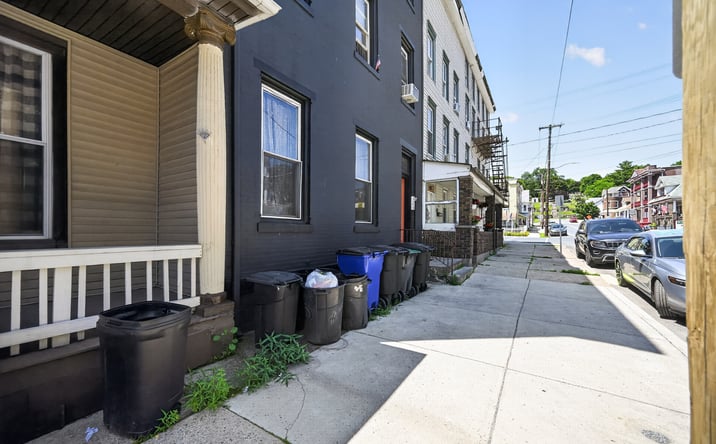Pictures of Multifamily property located at 326 West Broad Street, Tamaqua, PA 18252 for sales - image #1
