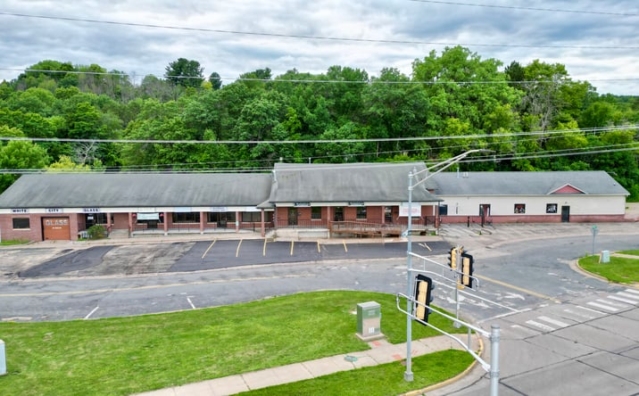 Pictures of Retail, Office, Mixed Use property located at 513 BROADWAY ST N, MENOMONIE, WI 54751-1676 for sales - image #1