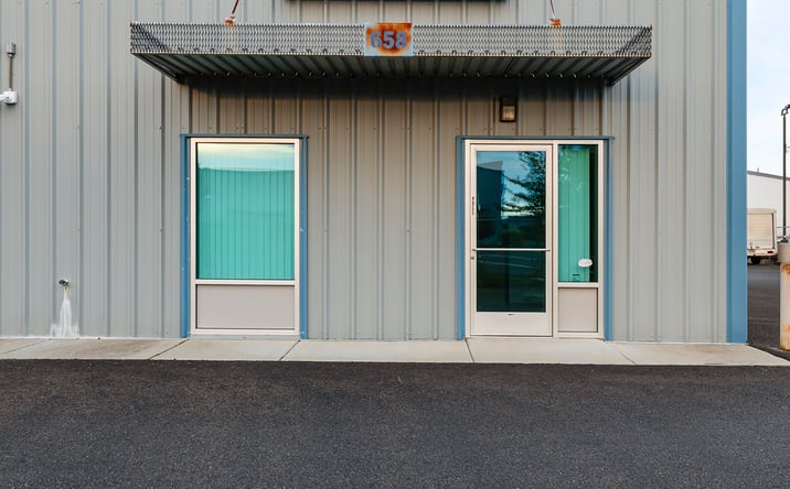 Pictures of Office, Industrial, Mixed Use property located at 658 W DUTTON RD, EAGLE POINT, OR 97524-6589 for sales - image #1