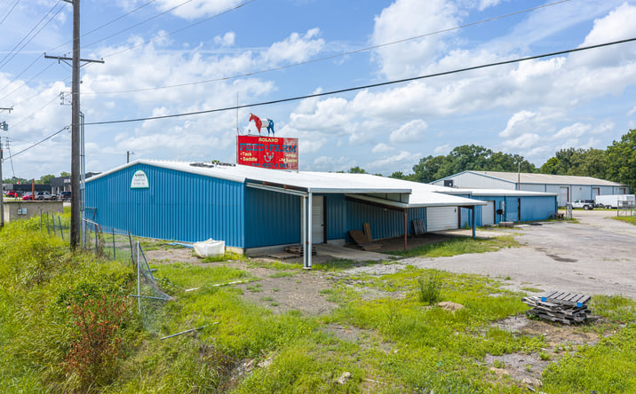 Pictures of Industrial, Office, Retail property located at 479247 U.S. 64, Roland, OK 74954 for sales - image #1