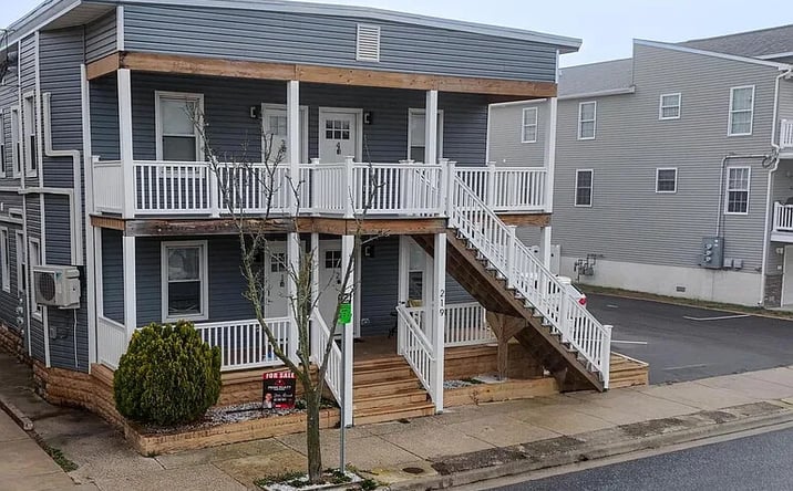 Pictures of Multifamily property located at 217-221 E Burk Ave, Wildwood, NJ 08260 for sales - image #1