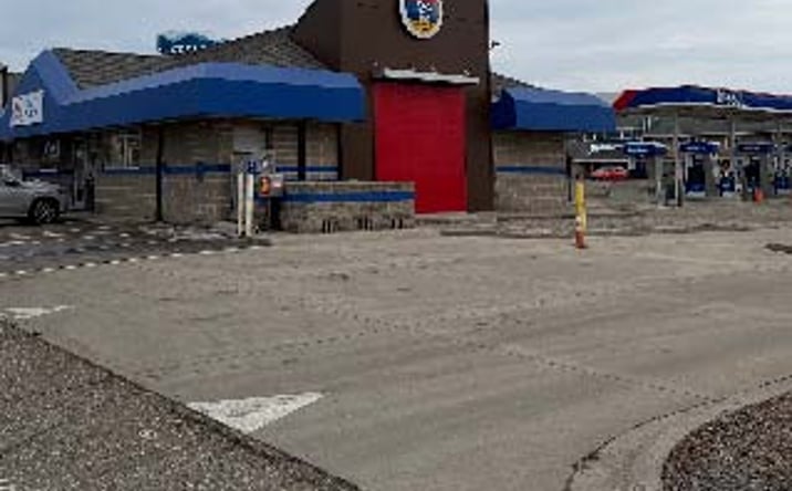 Pictures of Retail property located at 4325 Clearwater Rd, St. Cloud, MN 56301 for sales - image #1