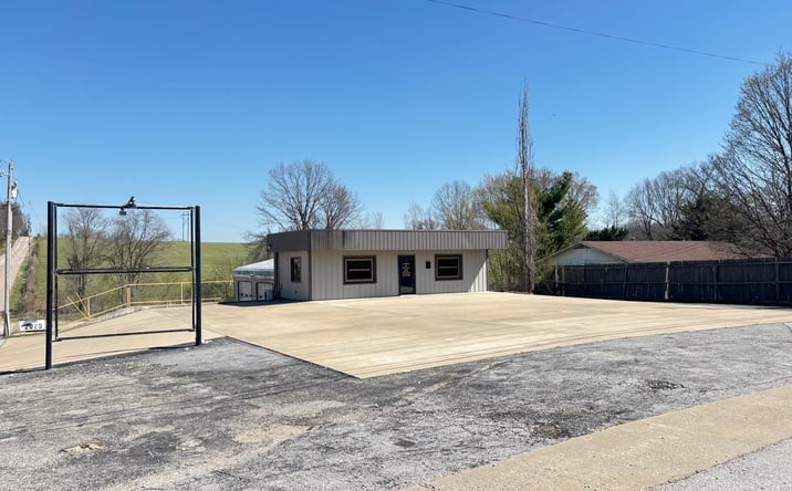 Pictures of Special Purpose property located at 2025 N 7 Highway, Harrison, AR 72601 for sales - image #1