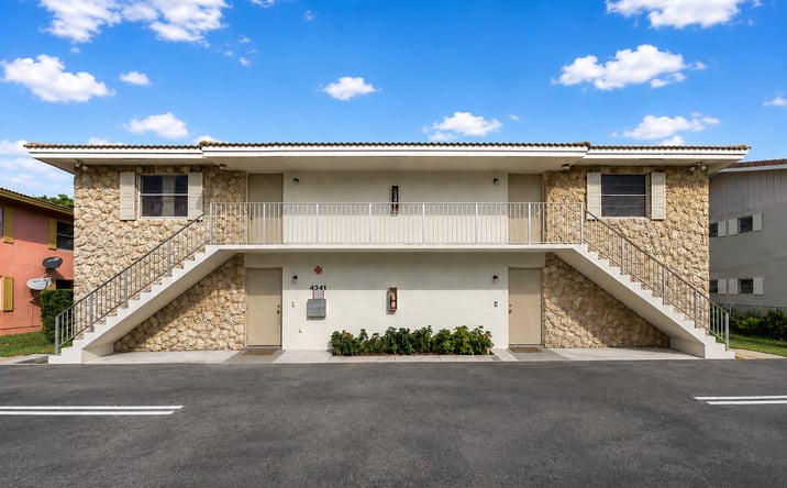 Pictures of Multifamily property located at 4341 Riverside Drive, Coral Springs, FL 33065 for sales - image #1