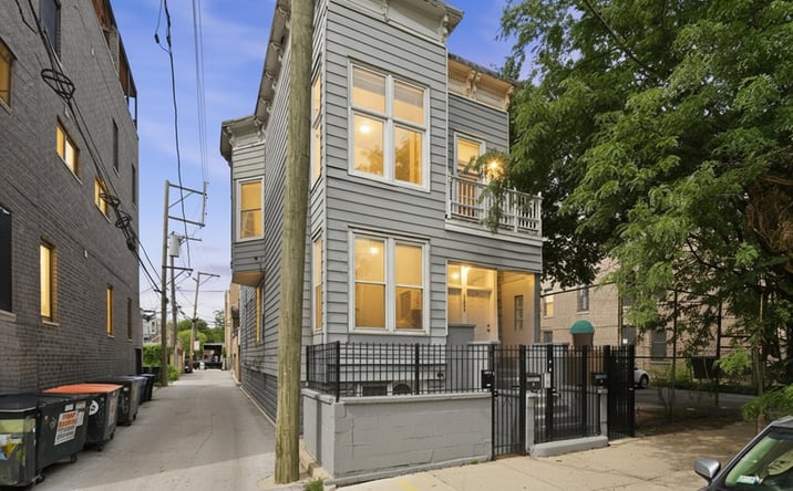Pictures of Multifamily property located at 1354 W Ohio Street, Chicago, IL 60642 for sales - image #1
