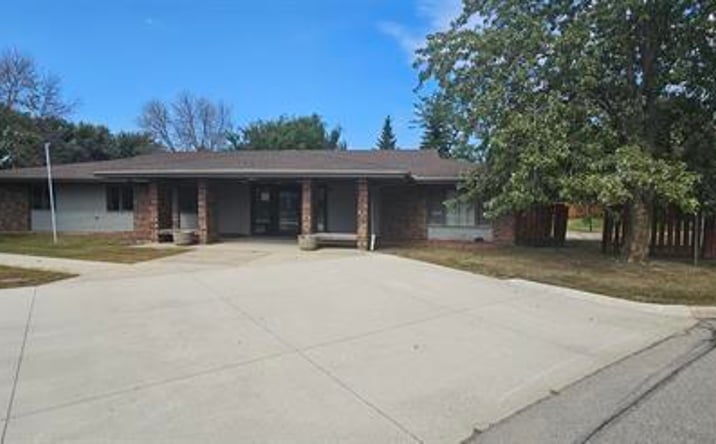 Pictures of Multifamily, Mixed Use, Special Purpose property located at 101 Kelly's Court, Forest City, IA 50436 for sales - image #1