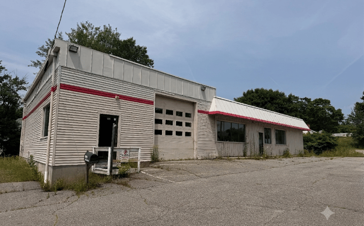 Pictures of Retail property located at 125 Leeman Highway, Bath, ME 04530 for sales - image #1