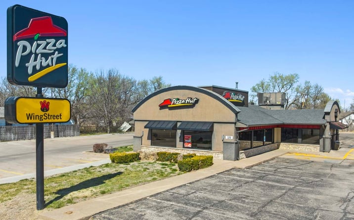 Pictures of Retail property located at 126 West 14th Street, Larned, KS 67550 for sales - image #1