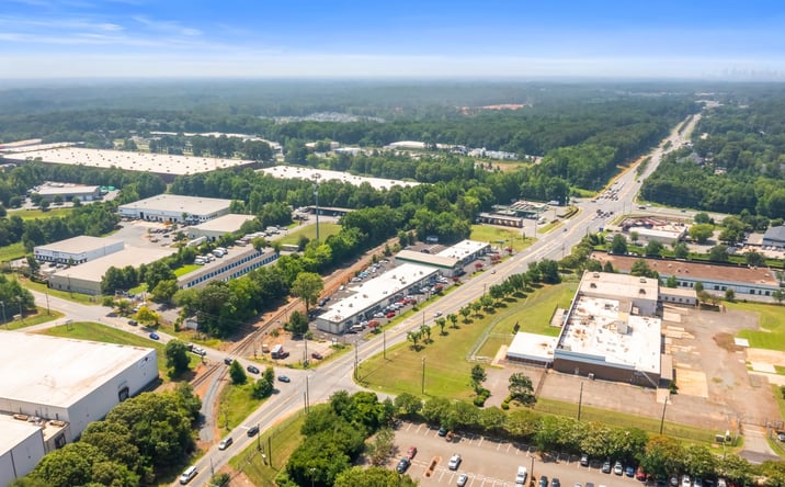 Pictures of Retail property located at 8424-8432 Old Statesville Road, Charlotte, NC 28269 for sales - image #1