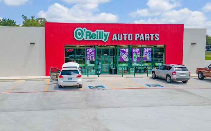 Pictures of Retail property located at 3030 Lincoln Way West, South Bend, IN 46628 for sales - image #1