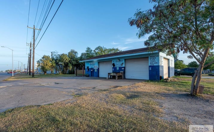 Pictures of Retail property located at 890 N Milam St., San Benito, TX 78586 for sales - image #1