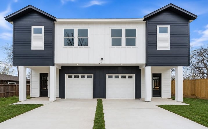 Pictures of Multifamily property located at 4125 Clover St A/B, Houston, TX 77051 for sales - image #1