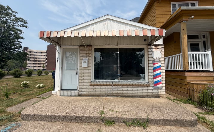 Pictures of Retail property located at 624 Ridge Road, Lackawanna, NY 14218 for sales - image #1