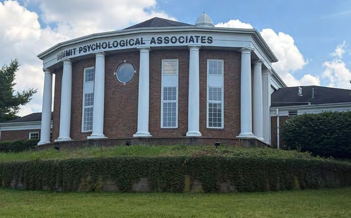 Pictures of Office property located at 90 N. Summit St, Akron, OH 44308 for sales - image #1
