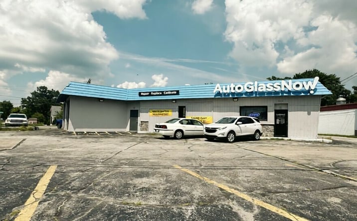 Pictures of Retail property located at 5472 Monroe St, Toledo, OH 43623 for sales - image #1